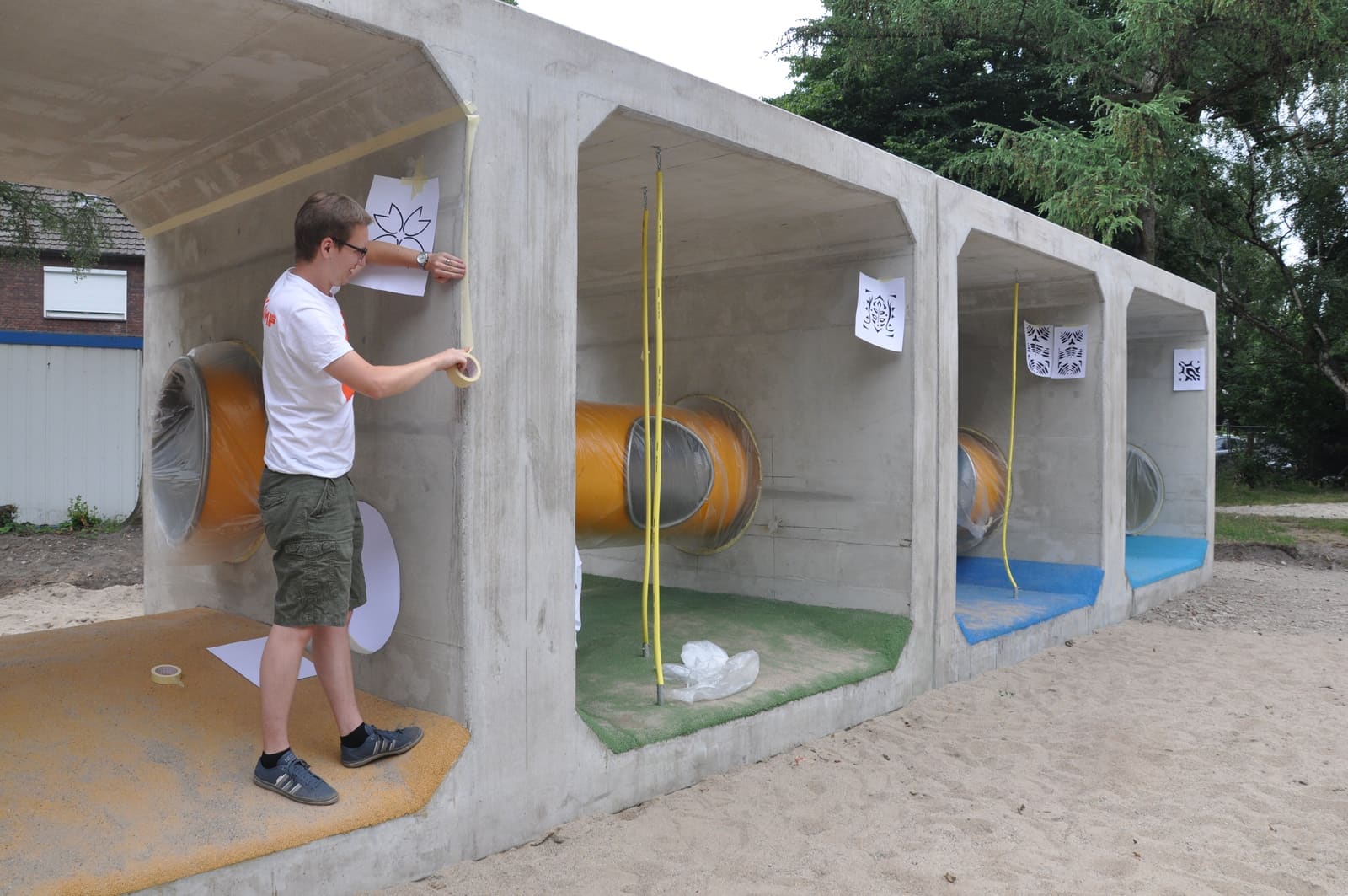 PLAY_LAND