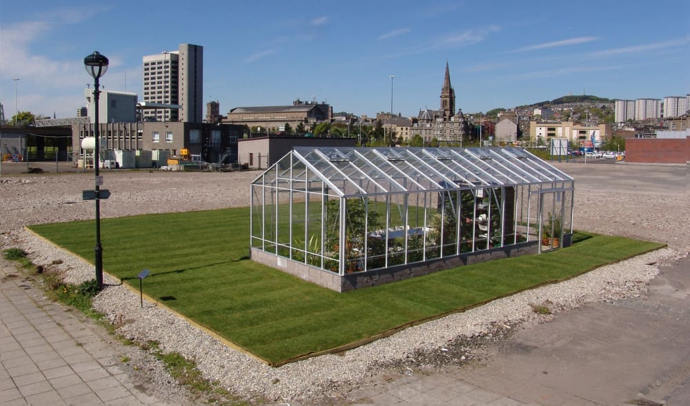 Bonnie Dundee: A Meeting Place in the Garden